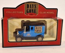 LLedo Diecast Model of Days Gone 6140 1920 Ford Model T Van Collectors Club 1996