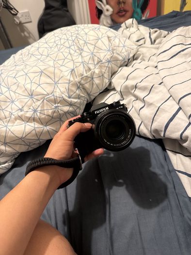 Fuji XT-5 body + Fuji XF 33mm f1.4 (bundle only)