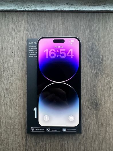 iPhone 14 Pro Max Soft oled display