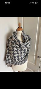 Viscose wool cashmere scarf -NWOT