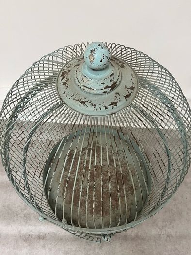 Beautiful XL birdcage display