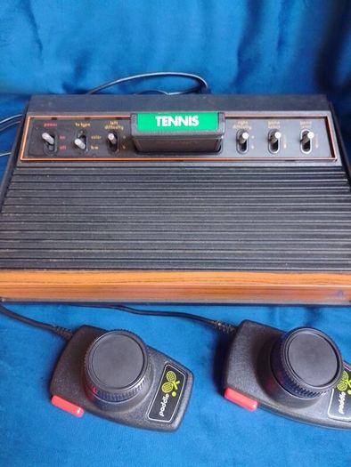 Atari 2600 'woody' console set with ganes