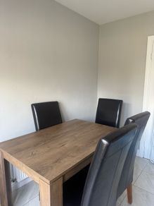 kitchen table and chairs