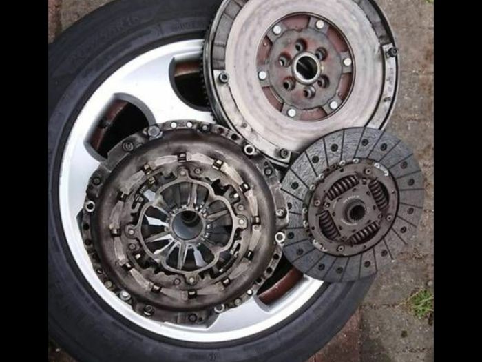 Audi a4 b6/a6 c5 1.9tdi 130HP, a4 b7 1.9tdi 115HP, 2.0tdi 140HP 170HP, a6 c6 2.0tdi 140HP AWX AVF BRB BKE BLB BRE BRD 6 speed flywheel and clutch kit. Breaking all parts sline leather interior