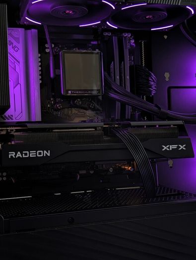 High Quality Lian Li AMD Ryzen Custom Gaming PC | 7800X3D | RX9060XT 16GB | 32GB DDR5 | NVMe | Corsair 850X Gold | AIO LCD