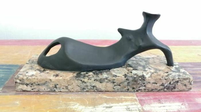 Henry Moore Bronze Sculpture > (Numbered:Ltd.Ed.).
