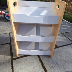 kids book case