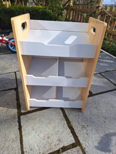 kids book case