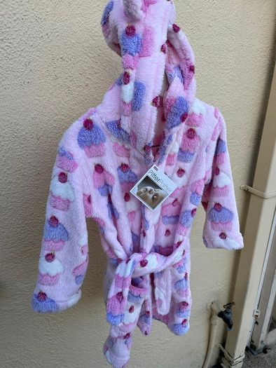 Brand New with tags girls dressing Age 3-4