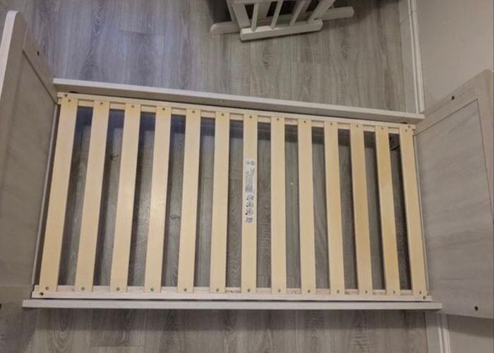 Mamas & Papas Atlas 2 in 1 Convertible Cot bed Toddler Bed