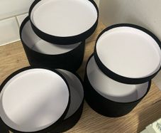 Black velvet hat boxes