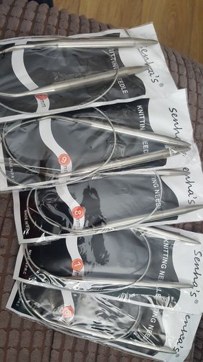 Metal Circular Knitting Needles 65cm 2mm to 10mm + Free Sewing Needle