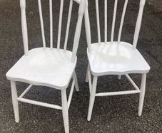 Traditional kitchen chairs