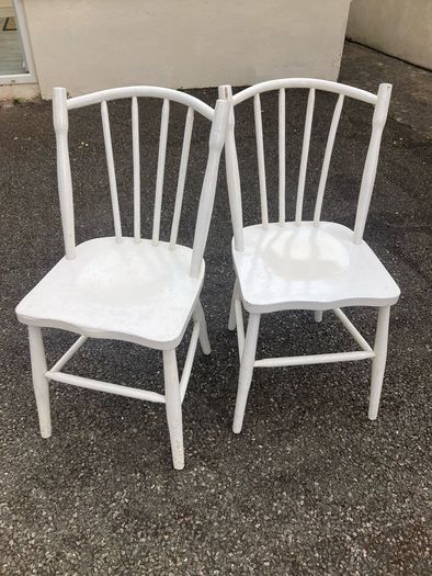 Traditional kitchen chairs