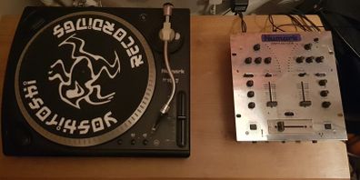 Numark TT 1625
