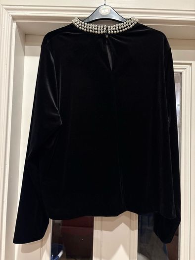 ladies dressy black velvet top embellish with faux pearls at neck q
