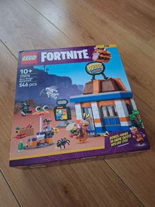 LEGO Fortnite 77076 Durrr Burger Restaurant