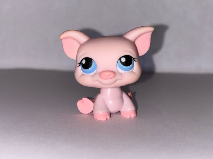 littlest pet shop (LPS) Pig bundle!