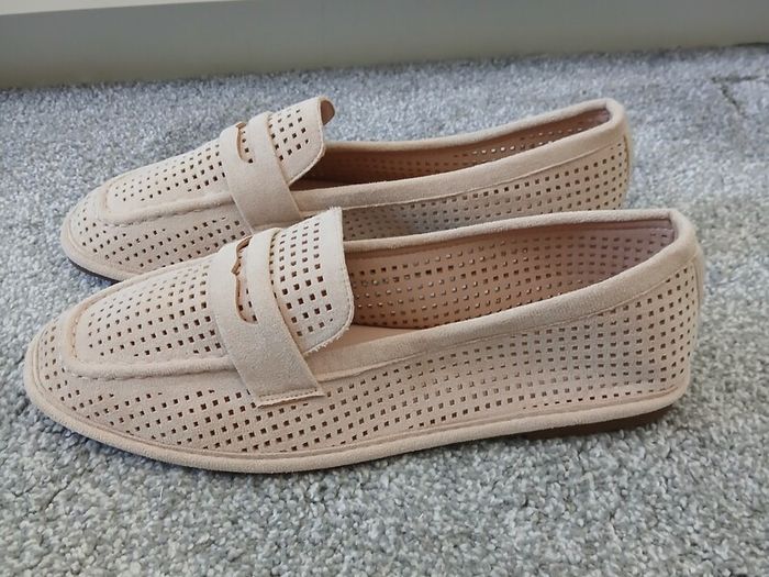 Ladies Flats