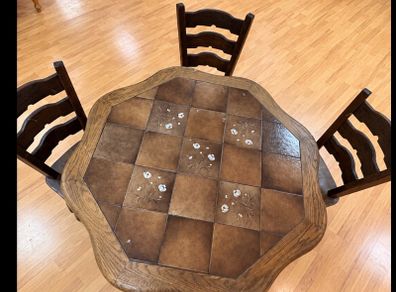 Dining set with 4 chairs