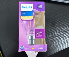 Philips LED B22 Bulb Warm White 2700K  7W 60W Equivalent