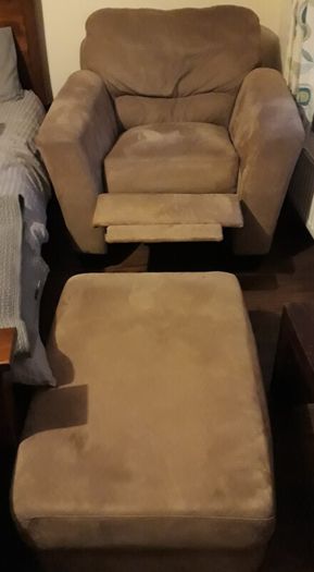 Armchair - Recliner with Ottoman