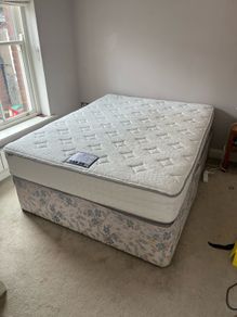 Respa king size mattress + base
