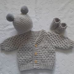 Handmade neutral baby cardy sets 0-3 months
