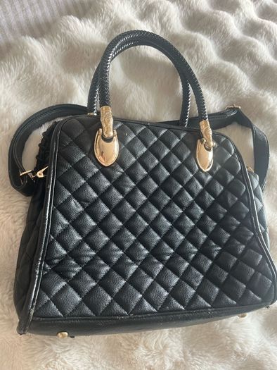black handbag