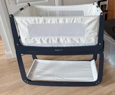 Snuzpod 4 with mattress and protector