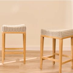Brand new! 4 Kitchen counter / bar stools