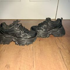 Brand NEW Even&Odd chunky trainers size 3