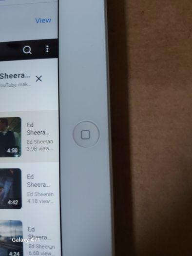Apple IPAD 4th Generation, 16GB HDD,in excellent condition, great for YOUTUBE etc