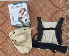 Ergobaby 360 sling/carrier with newborn insert
