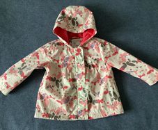 Shower resistant light jacket, 1,5-2 years