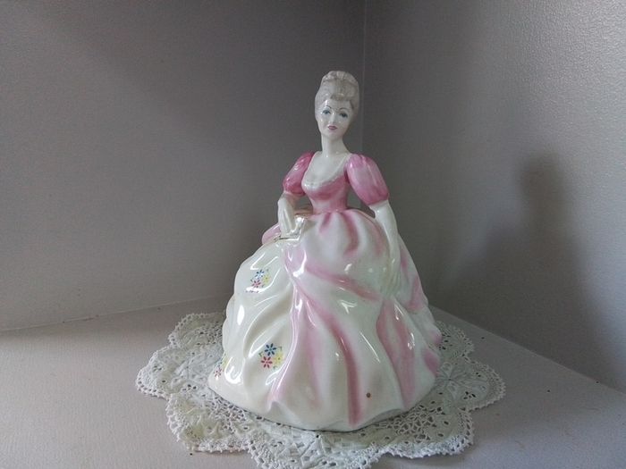 Coalport Ladies of fashion " Joy"