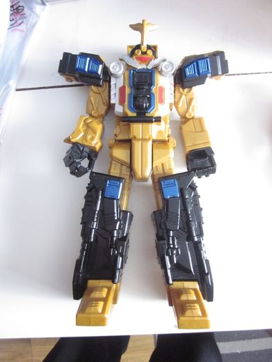 Power Rangers Morphers Beast Wrecker Zord Action Figure