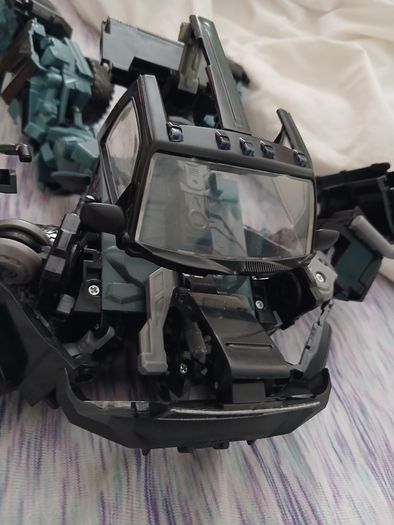 Transformer Ironhide DOTM