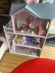 doll house