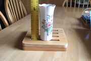 aynsley - small vase - 'Pembroke' design