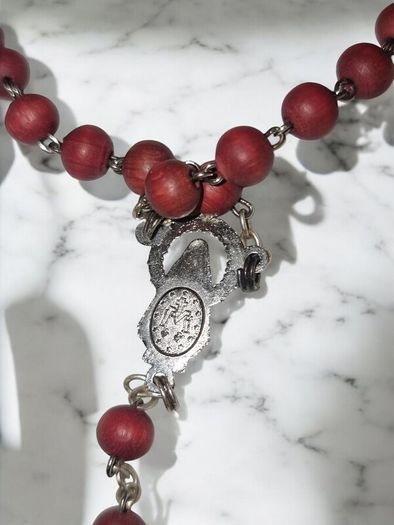 Vintage Catholic/ Saint Mary religious rosary burgundy beads