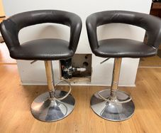 Bar stool