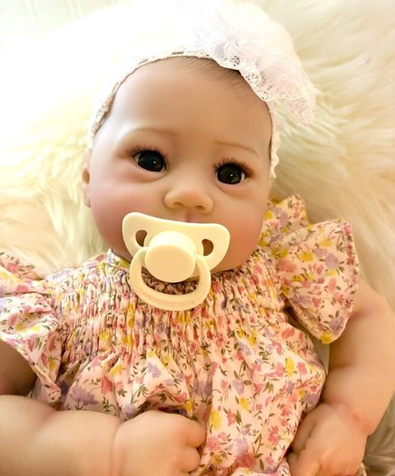 doll     very cute reborn baby doll