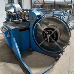 Sprio duct machine