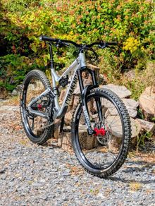 Commencal Meta AM V4.2 RACE