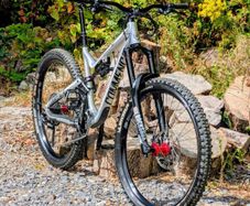Commencal Meta AM V4.2 RACE