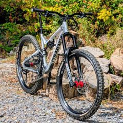 Commencal Meta AM V4.2 RACE
