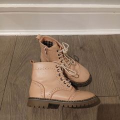 girls boots