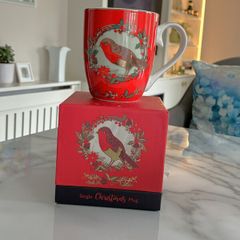 Brand-new Tipperary Crystal Christmas Robin Mug