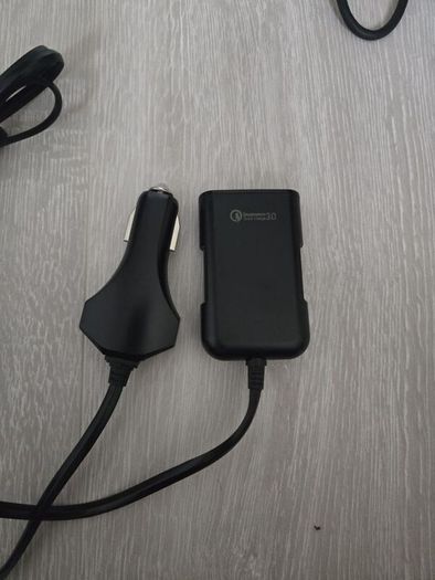 Car QC3.0 usb Adapter front + back seats